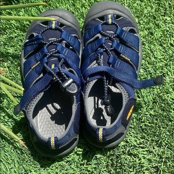Keen shoes - Picture 2 of 4
